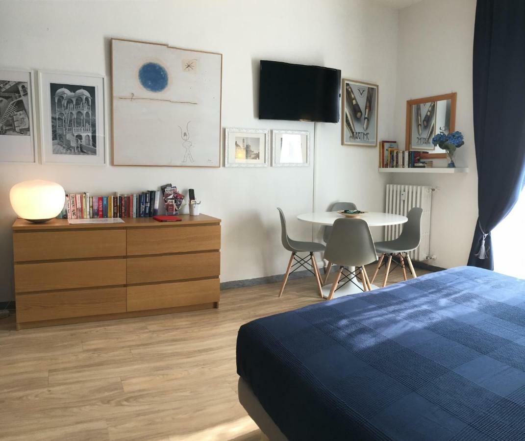 Appartamento Blu A Milano Zona Ripamonti Vicino Allo Ieo Milão Exterior foto